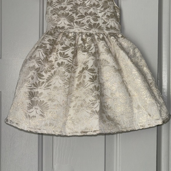 Carters girls gold and beige dress super cute brand new no tag size 12 months - Picture 3 of 4